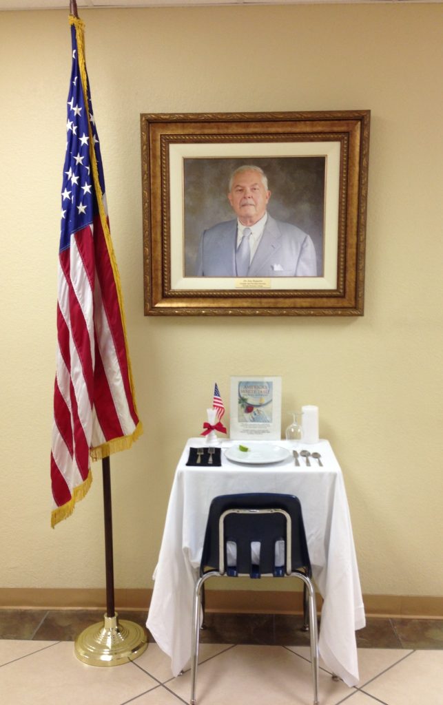 FNU's White Table honors Veterans