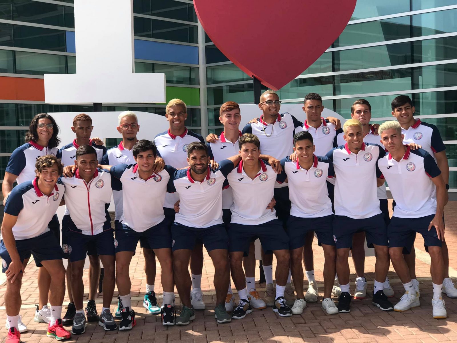 Picture of Puerto Rico Men's National Team with FNU Player George Perez 