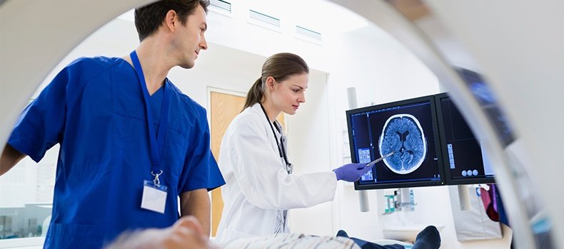 What Do Radiologic Technologist Do And What Is Their Annual Salary